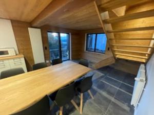 Chalets Chalet renove pour 12 pers. a Super Besse - FR-1-814-89 : photos des chambres