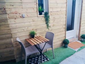 Maisonnette centre au calme