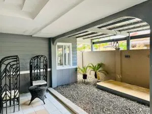 The Alusiman Home - 4 bedroom home - Pavia