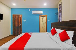 Hotel O R Square