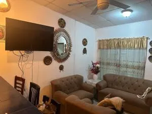 Casa de tres Unique Welcoming Familiar - Perquín