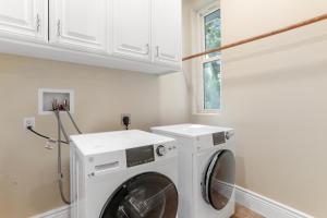 2 BEDROOM & 3 BATH - SPACIOUS - 1900 ft2 or 176 m2 - WALK TO DWNTWN AND CLOSE TO Livermore, Dublin