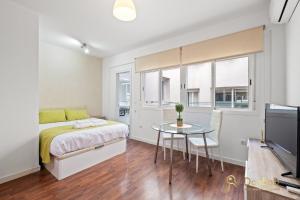 Modern studio in Málaga center