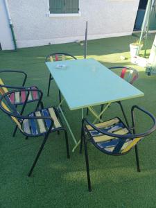 Maisons de vacances Love room option jacouzzi a la mer : photos des chambres