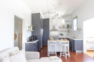 Bay Properties Casetta Blu
