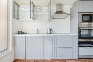 Zamalek 2BD Apartment with Panoramic Nile View