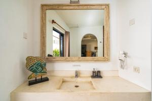 Aesthetic 1-Bedroom Villa Jasmine with Private Pool in Canggu -Bali