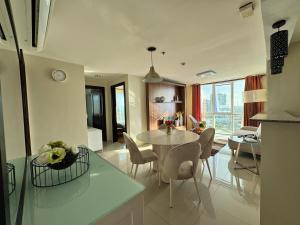 2-3Bedroom Unit at The Padgett Place Condominium