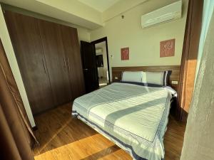 2-3Bedroom Unit at The Padgett Place Condominium