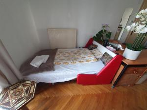 Wolfs Balkonruhe, geräumig S-Bahn Krottenbach