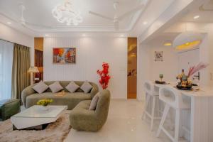 Cuddle Corner -Embrace Cuteness