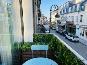 Le Joli Petit Morny Hypercentre