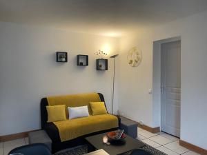 Appartements Joli appartement renove avec jardin clos : photos des chambres