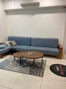 Sutera Avenue near Gleaneagle KK King Bed