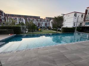 Jira Simply room Suvarnabhumi Airport 15 mins