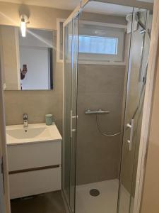 Sejours chez l'habitant Grande chambre, Sdb partagee : photos des chambres