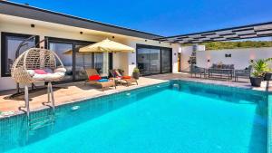 Luxury Villa in Uzumlu Village