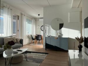 Kaksio Lutakossa, oma autopaikka