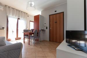 Casa Verina - Balconi colorati - Quattromiglia