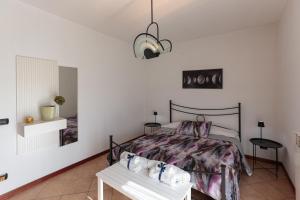 Casa Verina - Balconi colorati - Quattromiglia