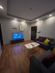 شقة أنيقة بصالة وغرف نوم - 阿布阿里什