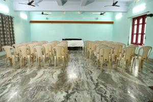 Dhasaiyan Tourist Home