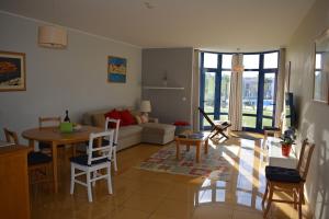 Luxury 2-bed apartment with huge pool - Albufeira