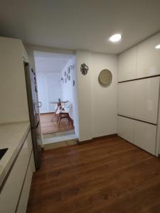 Ave 26, piso junto playa