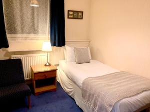 Single Room room in Woodlea