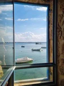 Loft in the wall - Acre