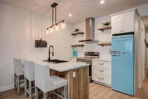 Chic Suite by Westlynn - Sudbury