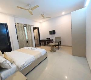 Global luxury stay
