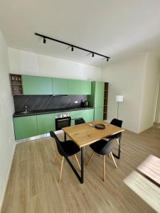 Horizon 360, Green Coast, Palase