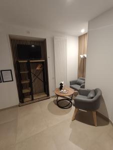 Hotels Hotel Le Beauregard : Studio