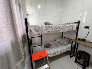 Quartos na Praia - Cozinha Compartilhada, Self Check-in, WiFi, Próximo à Praia