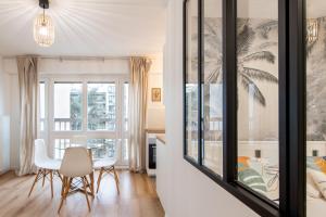 Amazing deal - Central Location near the metro, Modern amenities and style