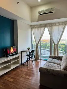 Apt Casa De Parco 1BR With WiFi, Pool & Netflix - Curug 3