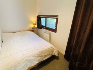 Appartements Charmant T2 au pied des pistes avec balcon expose sud, ideal pour 6 personnes, proche commerces! - FR-1-516-8 : photos des chambres