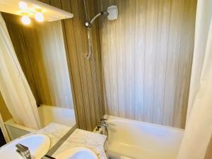 Bel appartement au pied des pistes, 6 pers. - FR-1-516-8