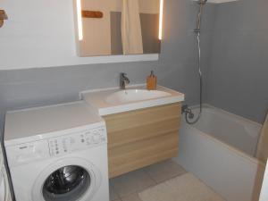 Appartement cosy au pied des pistes avec parking - FR-1-516-31