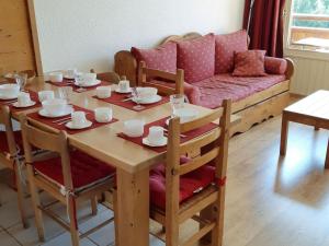 Appartement pour 6 au pied des pistes au centre des Deux Alpes - FR-1-516-28