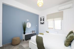 Acropolis Sights - Greecing