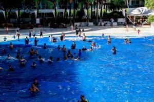 Azure Urban Resort Staycation by Solace Peak 2 bedrooms