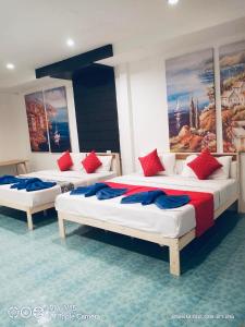 Big Family Bungalow Near Swiming Pool