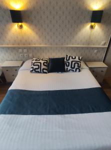 Hotels Le Pavillon Saint-Martin : Suite Familiale