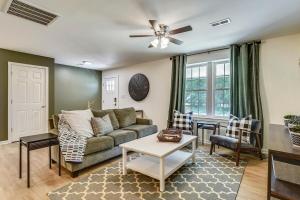 The Carriage House at Kings Crossing