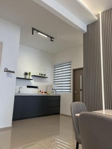 198 Guesthouse DAman Residence Facing view Telekom Tower Aman Central