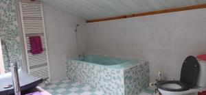 Maisons de vacances La Roue, logement independant, jolie vue : photos des chambres