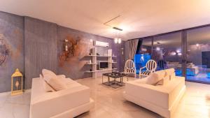 Seaview 2 Bedroom Villa - 9854