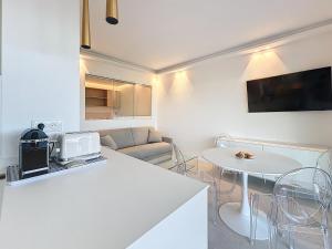 39m2 Croisette, terrasse, vue mer, garage